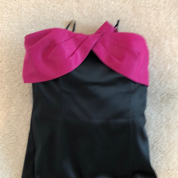 Elegant Black gown with raspberry bow. Like new - Picture 2 of 4
